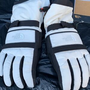 Womens Gloves NWT
